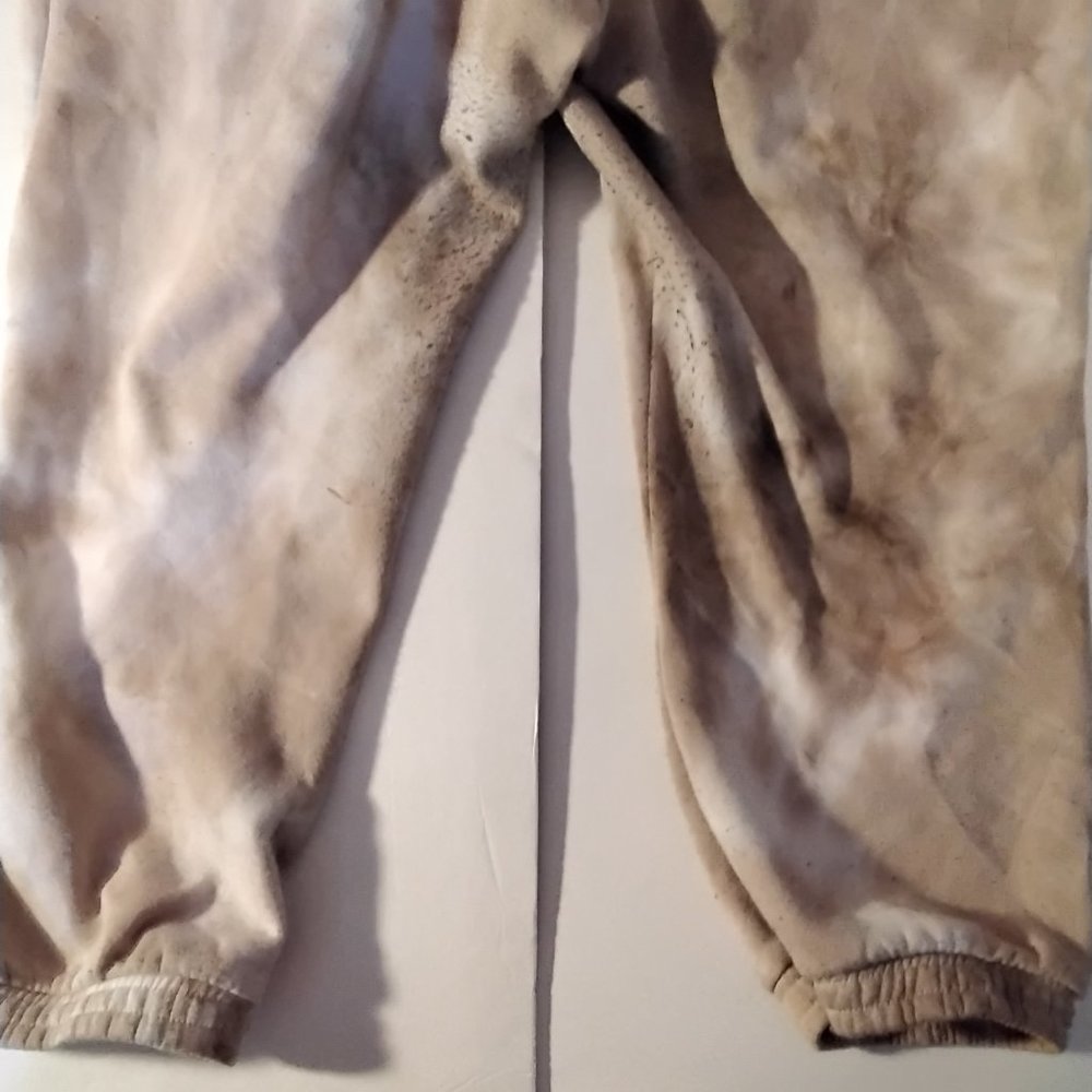 Sweats - Picture 4 of 5